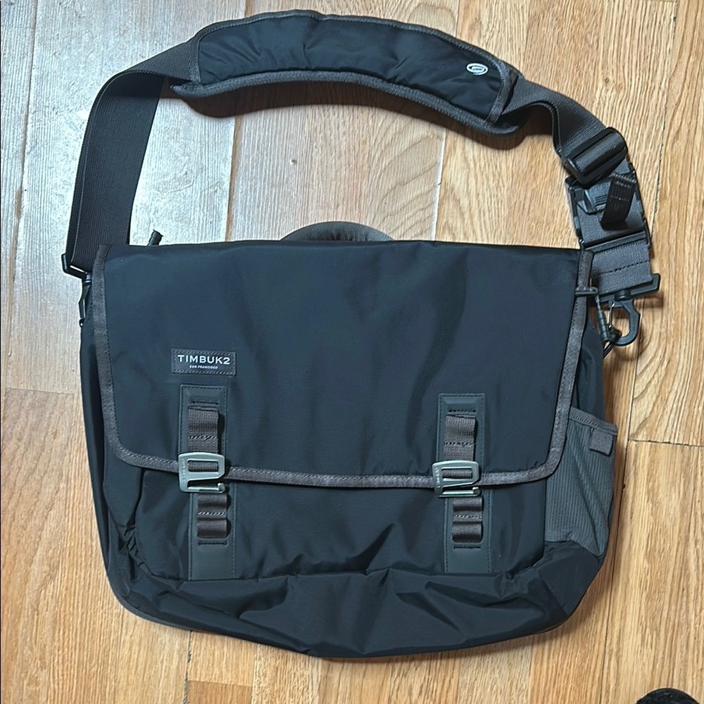 Timbuk2 Black Messenger Bag NWOT